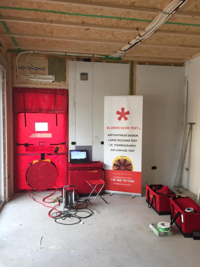 blower door test case in legno