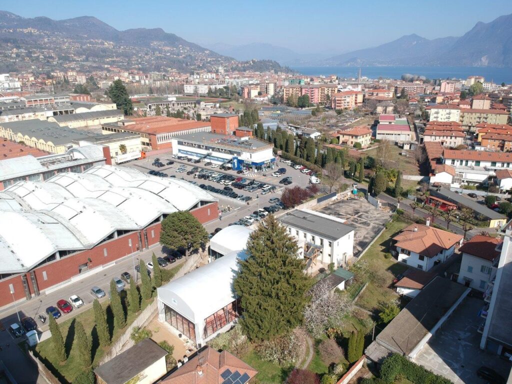 supermercato in legno verbania vista aerea naturasi