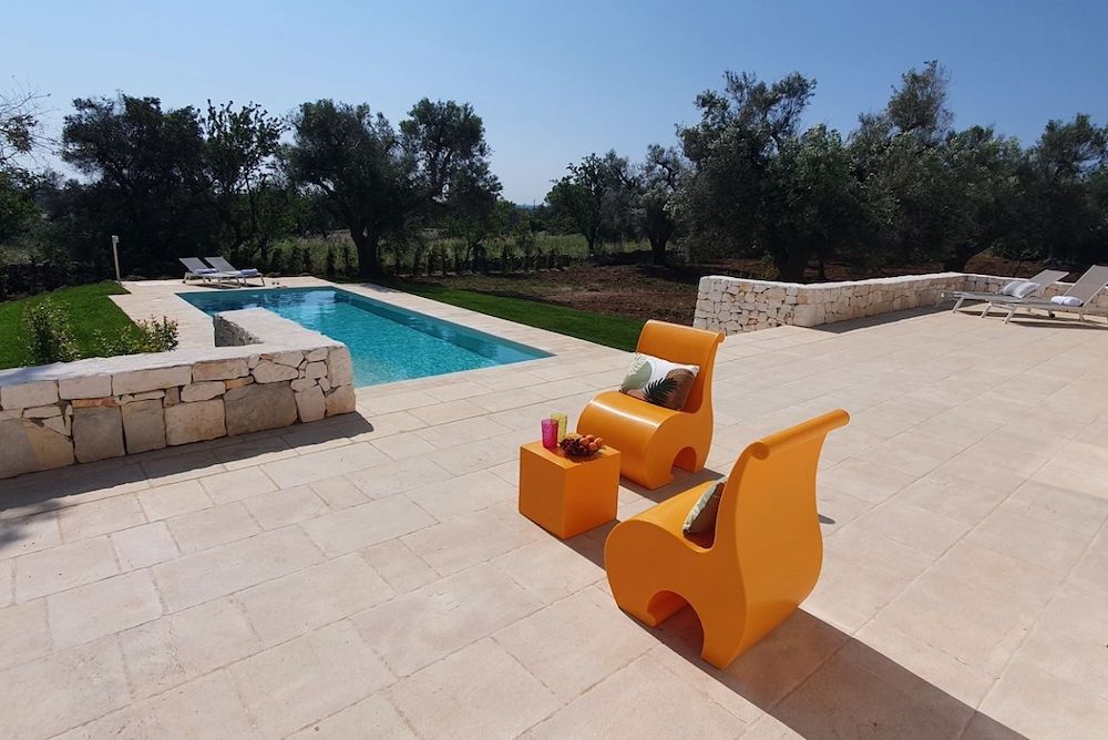 casa in legno puglia con piscina
